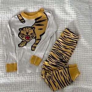 Hanna Andersson Size 4 Jammies